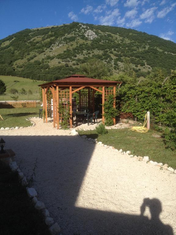 La Collina Di Peppino Bed & Breakfast Trasacco Exterior foto